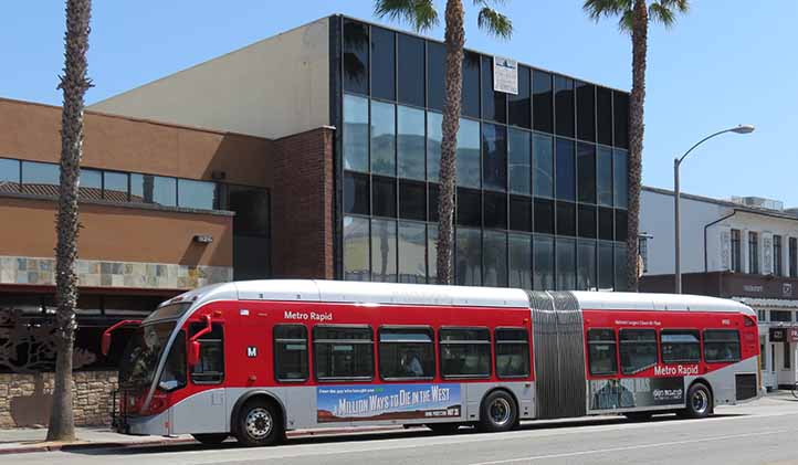 LA Metro Rapid NABI 60-BRT 9592